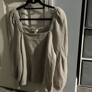 Off white brand new sweater